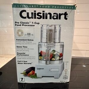 Cuisinart Pro Classic 7-Cup Food Processor Model DLC-10S, Original Box & Parts